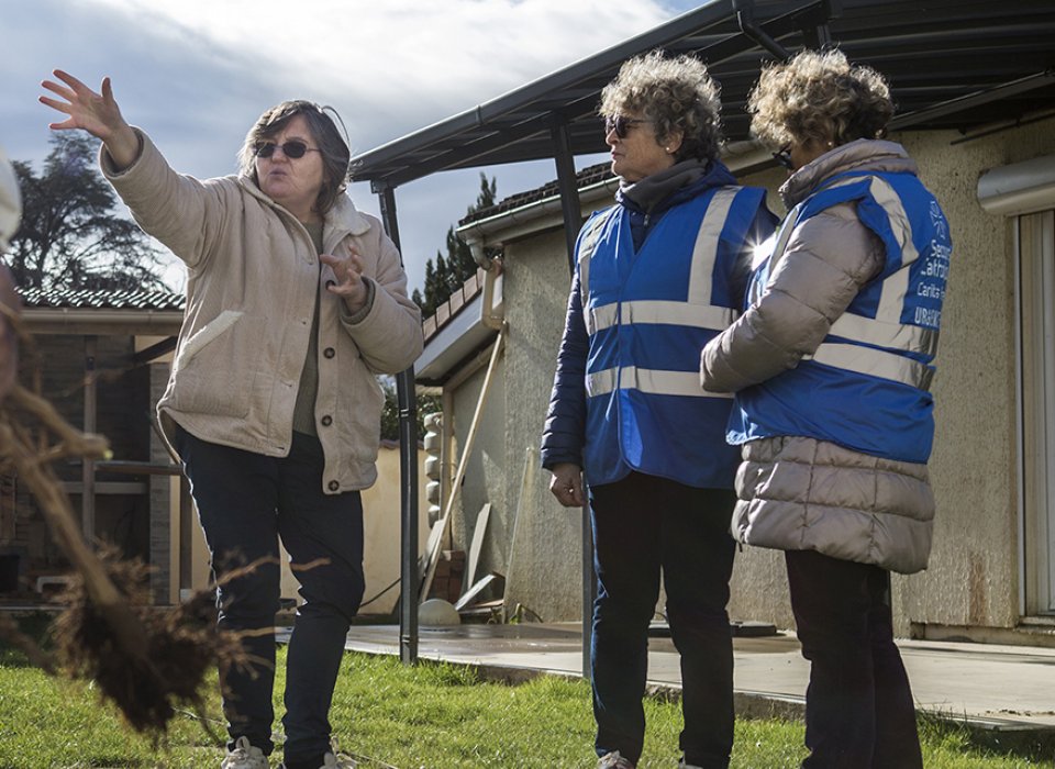 Sylvie, Muriel et Brigitte, à Limony.